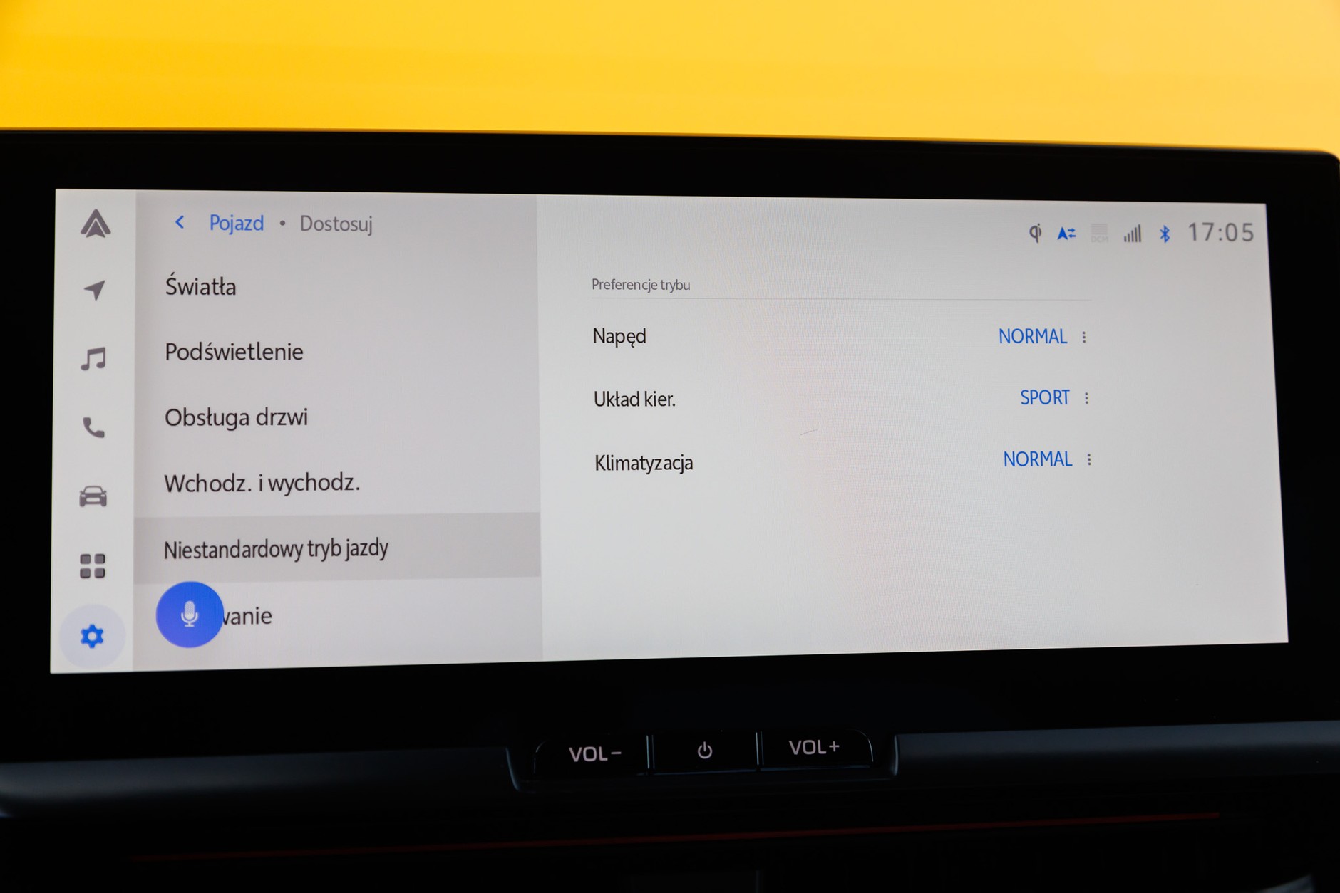 2024 Toyota C-HR PHEV