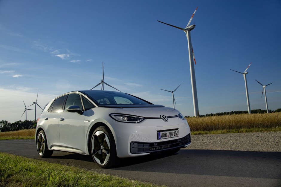 Problemem przemysłu w Niemczech stały się w ostatnich latach wysokie koszty energii. Koszty pracy od lat należały do najwyższych w Europie. Koncerny inwestują w energetykę odnawialną, ale to wciąż za mało.