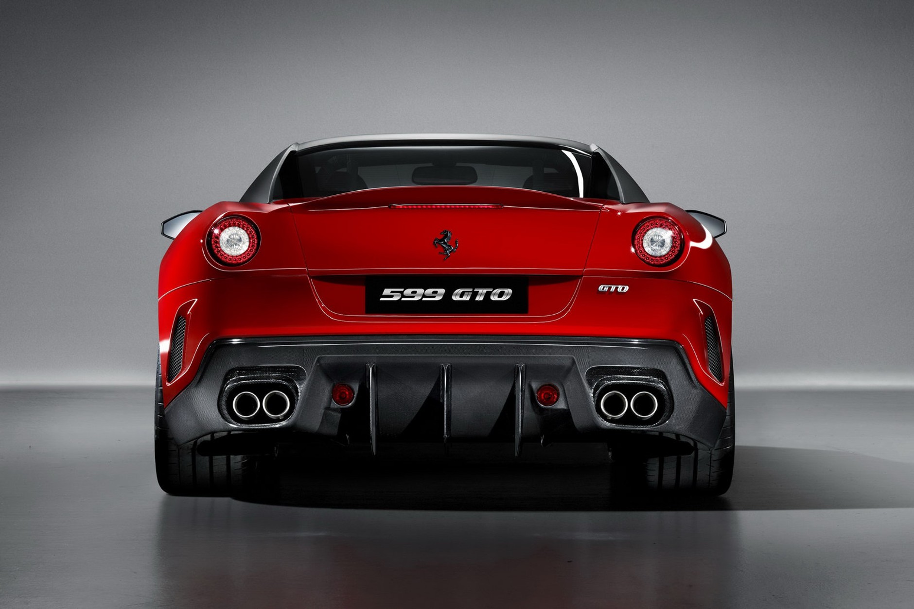 Pekin 2010: premiera Ferrari 599 GTO Gran Turismo Omologata