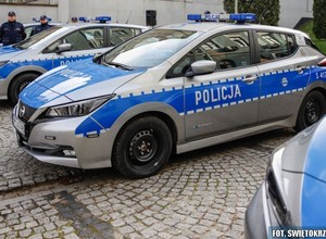Polska policja otrzymała elektryczne radiowozy