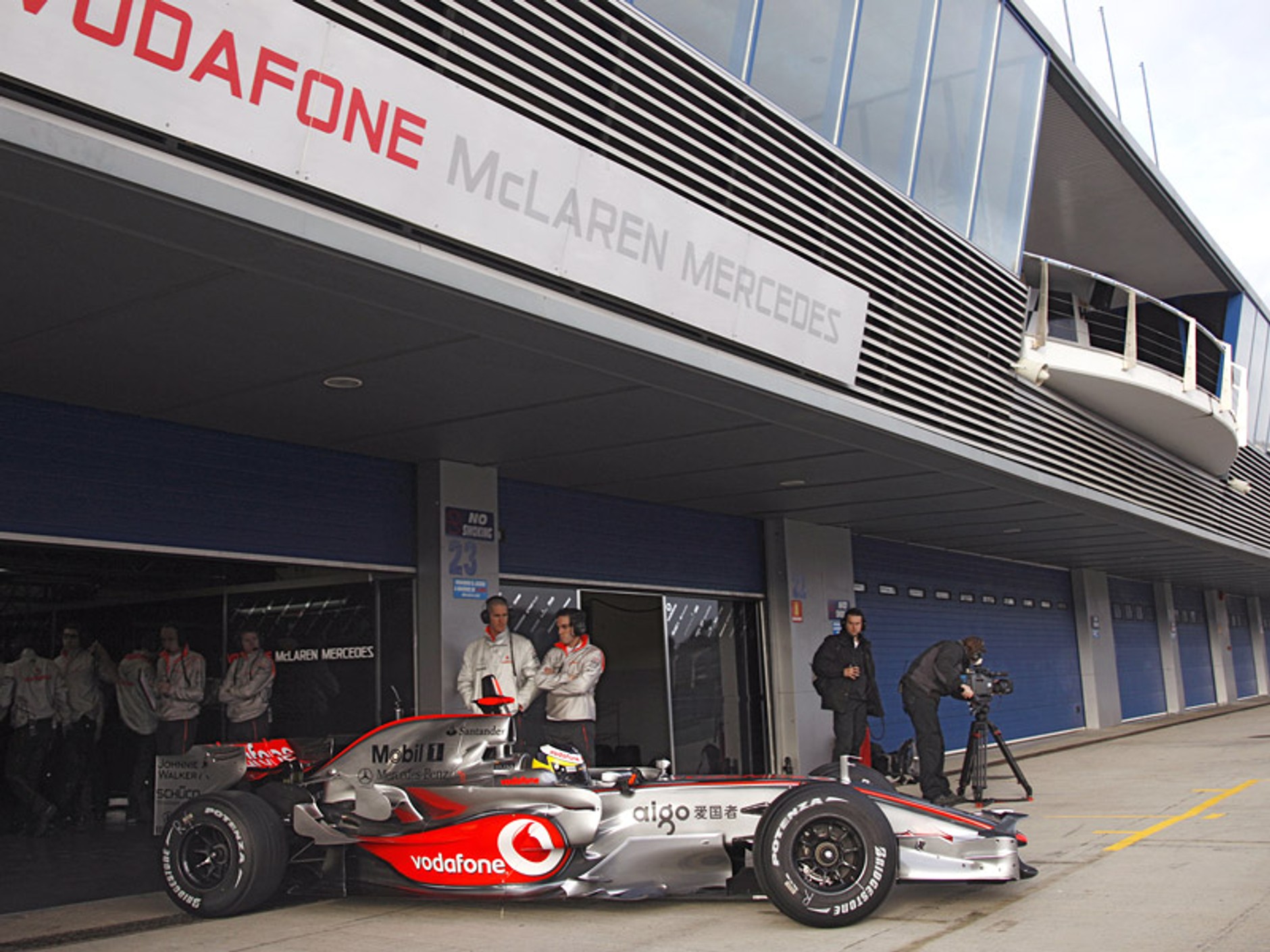 Vodafone McLaren-Mercedes w 2008 roku (historia, prezentacja)