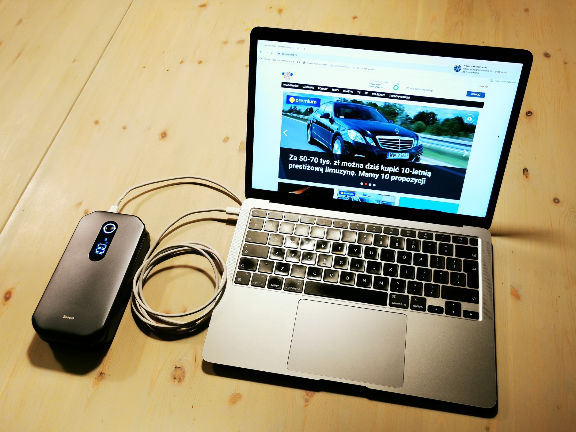 Powerbank rozruchowy może zasilać np. laptopa