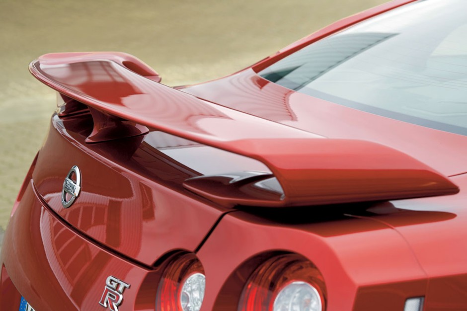 Nissan GT-R - bezlitosny potwór