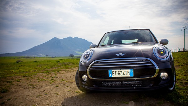Mini Cooper - maleństwo wraca do gry