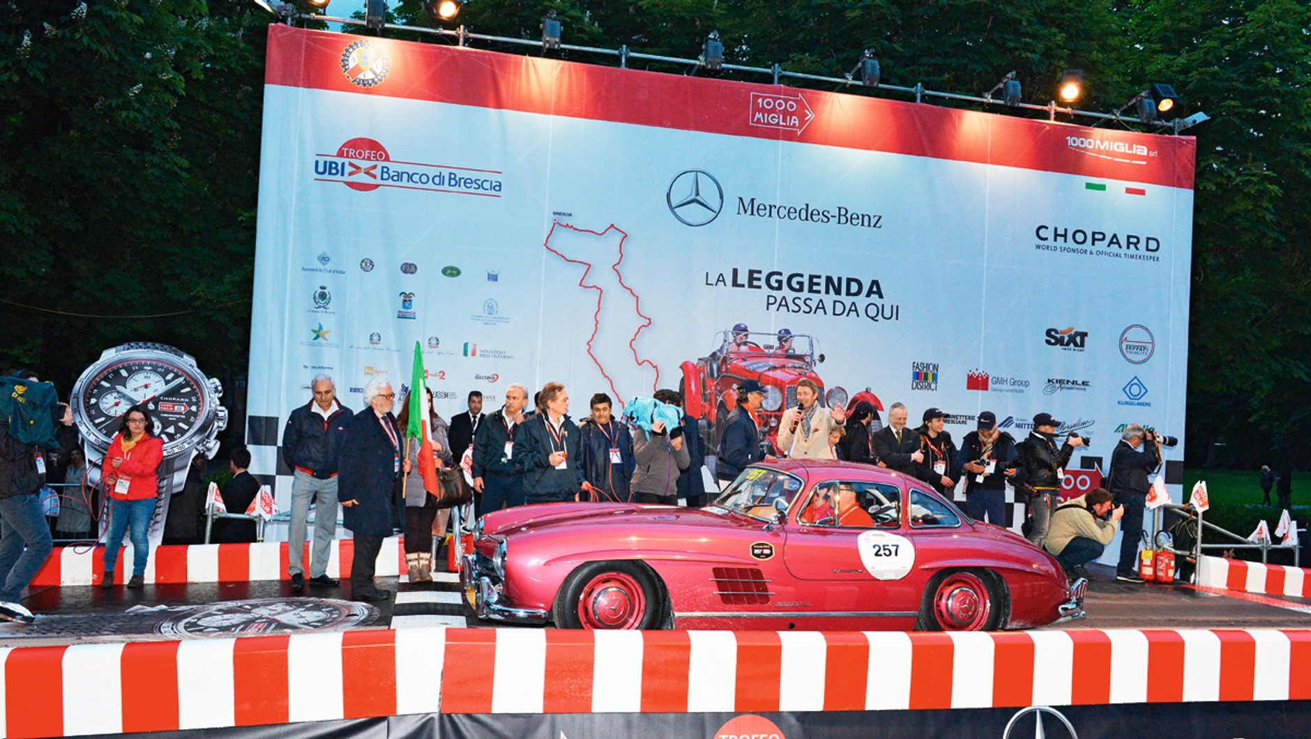 Gullwing z polską załogą na starcie Mille MIglia 2013