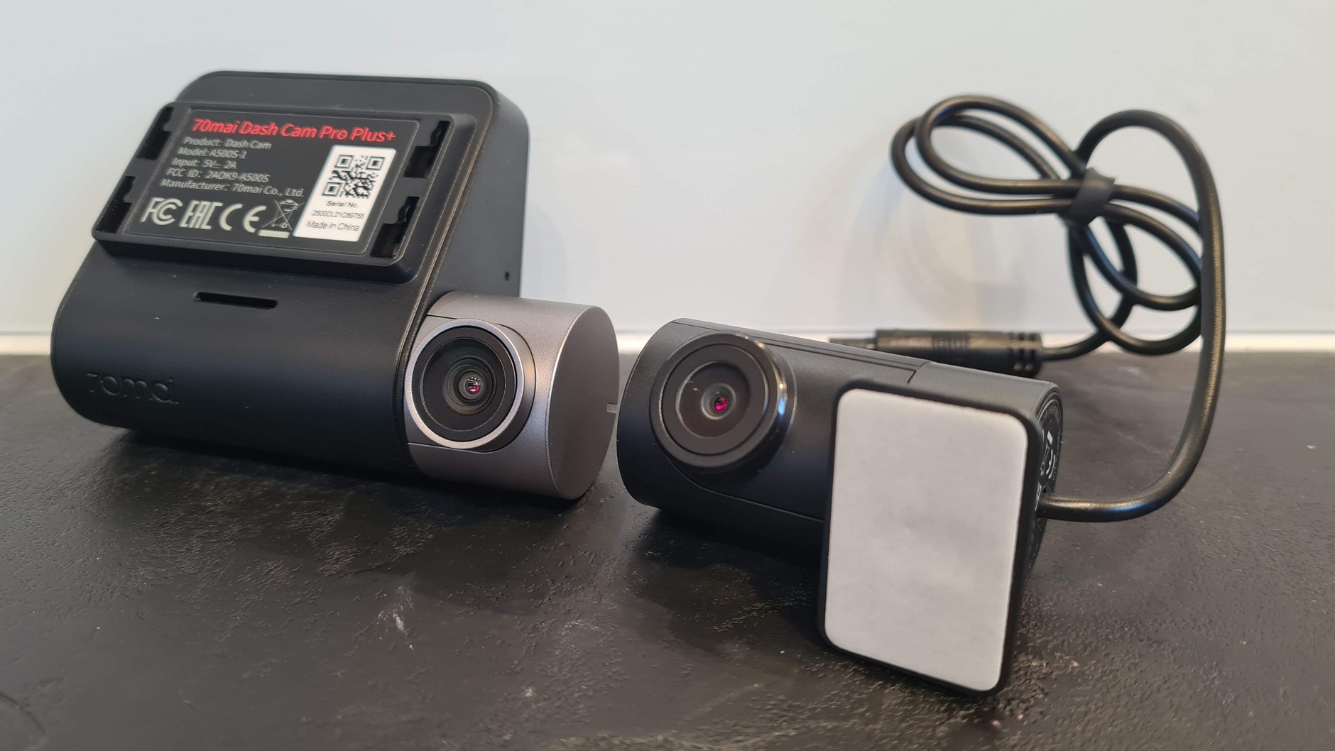 Zestaw kamer 70mai. Kamera główna to model A500