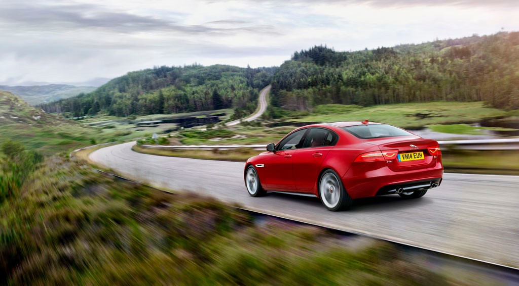 Jaguar XE - Drżyjcie Bawarczycy