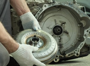 Omijaj je szerokim łukiem. Te samochody używane psują się najbardziej. Mechanik wybrał 15