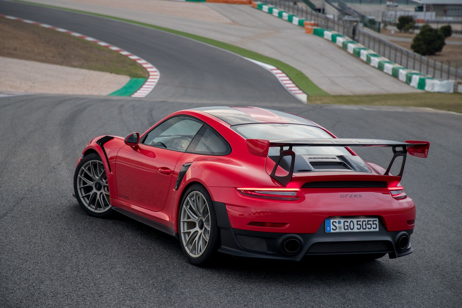 Porsche 911 GT2 RS