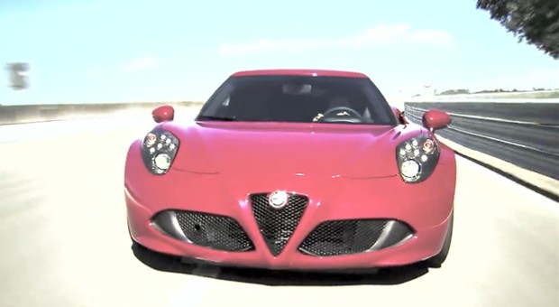 Oto Alfa Romeo 4C