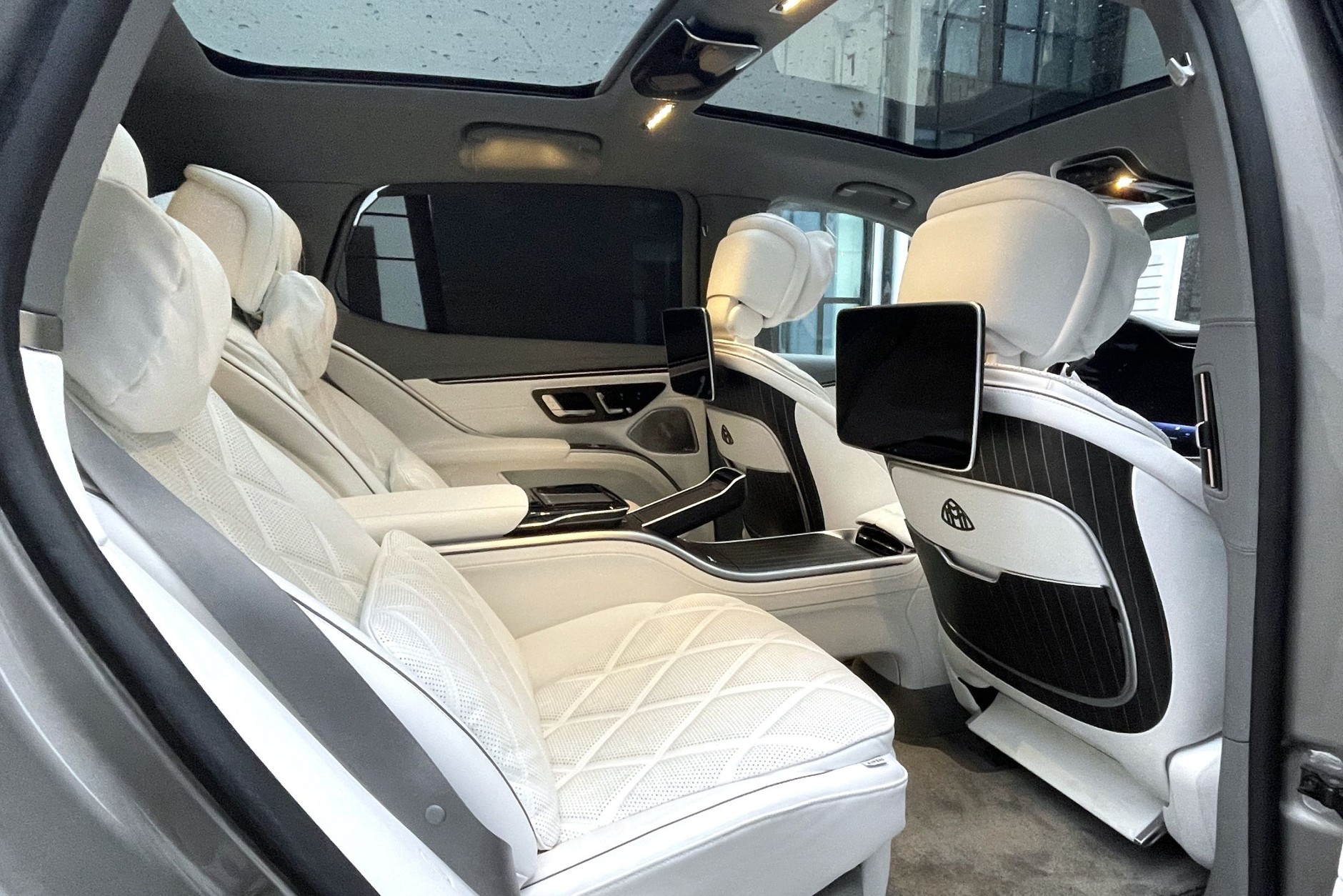 Mercedes-Maybach EQS SUV