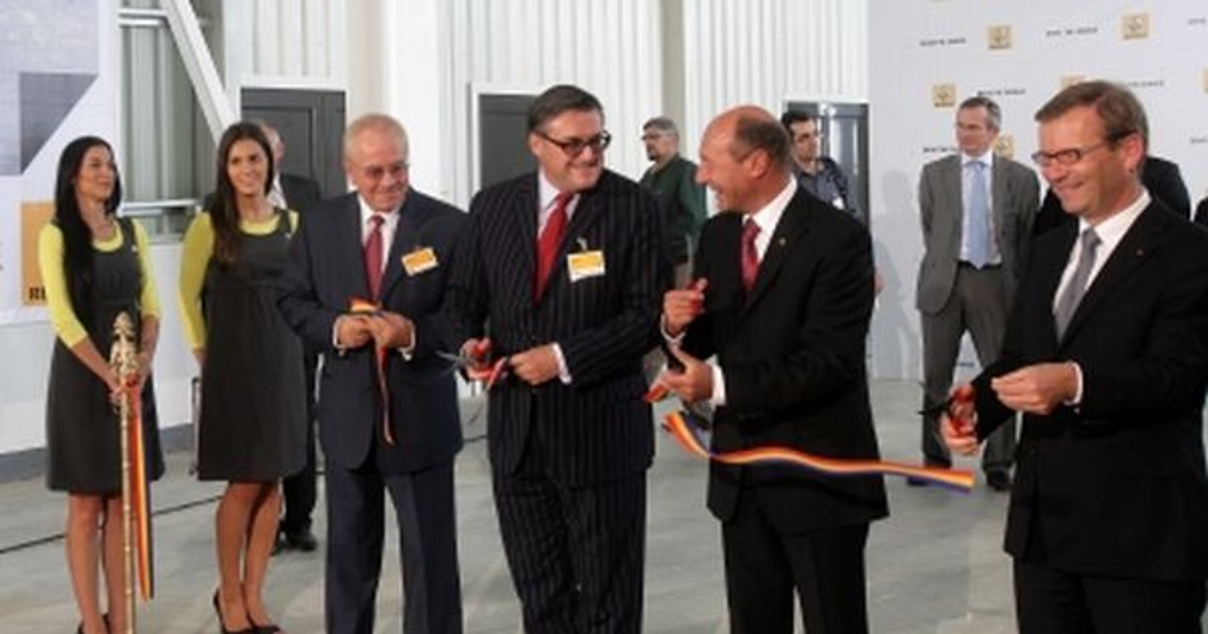 Ceremonia otwarcia Centrum Technicznego Renault