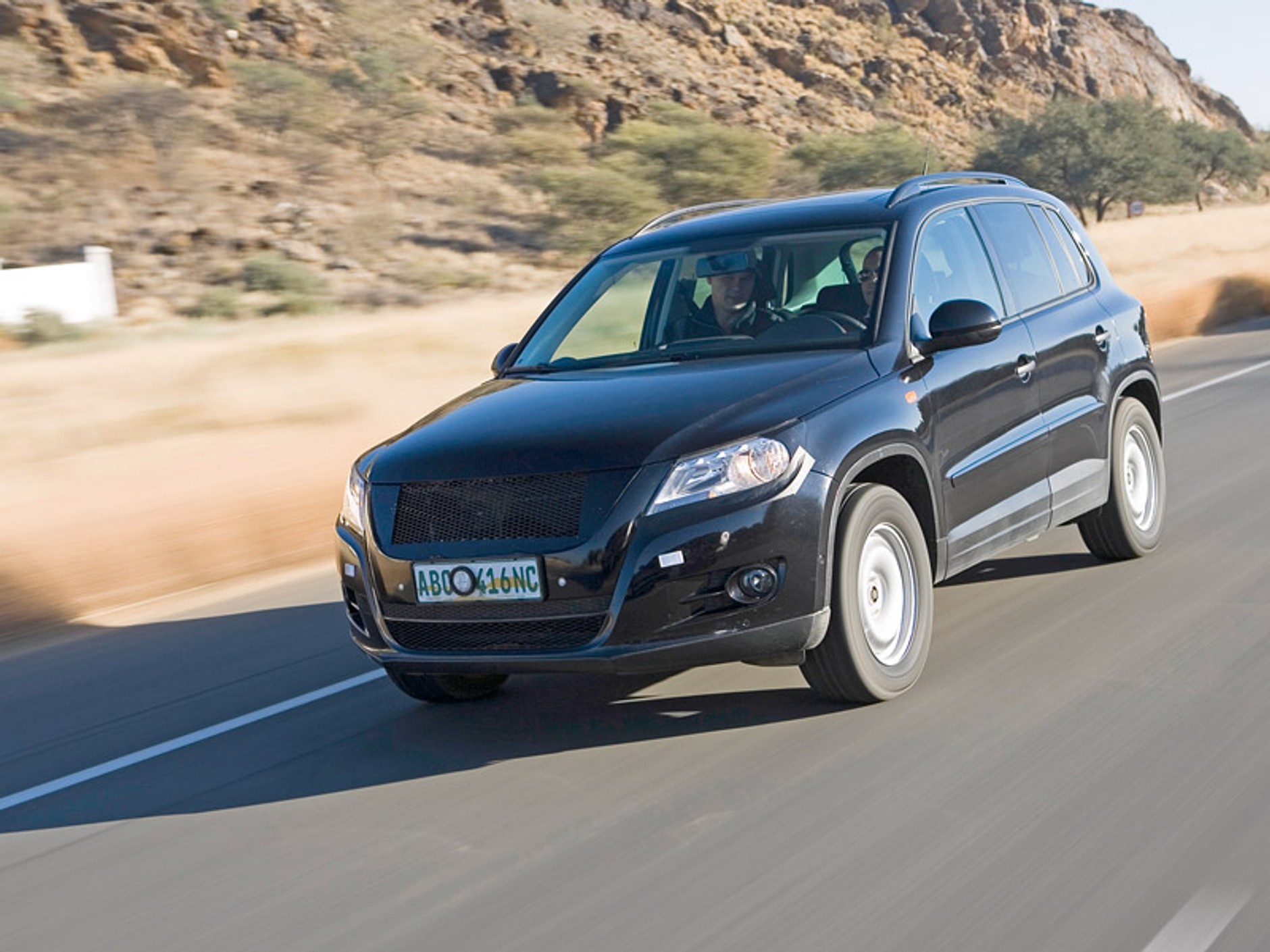 Volkswagen Tiguan: pierwsze oficjalne zdjęcia i nowe informacje