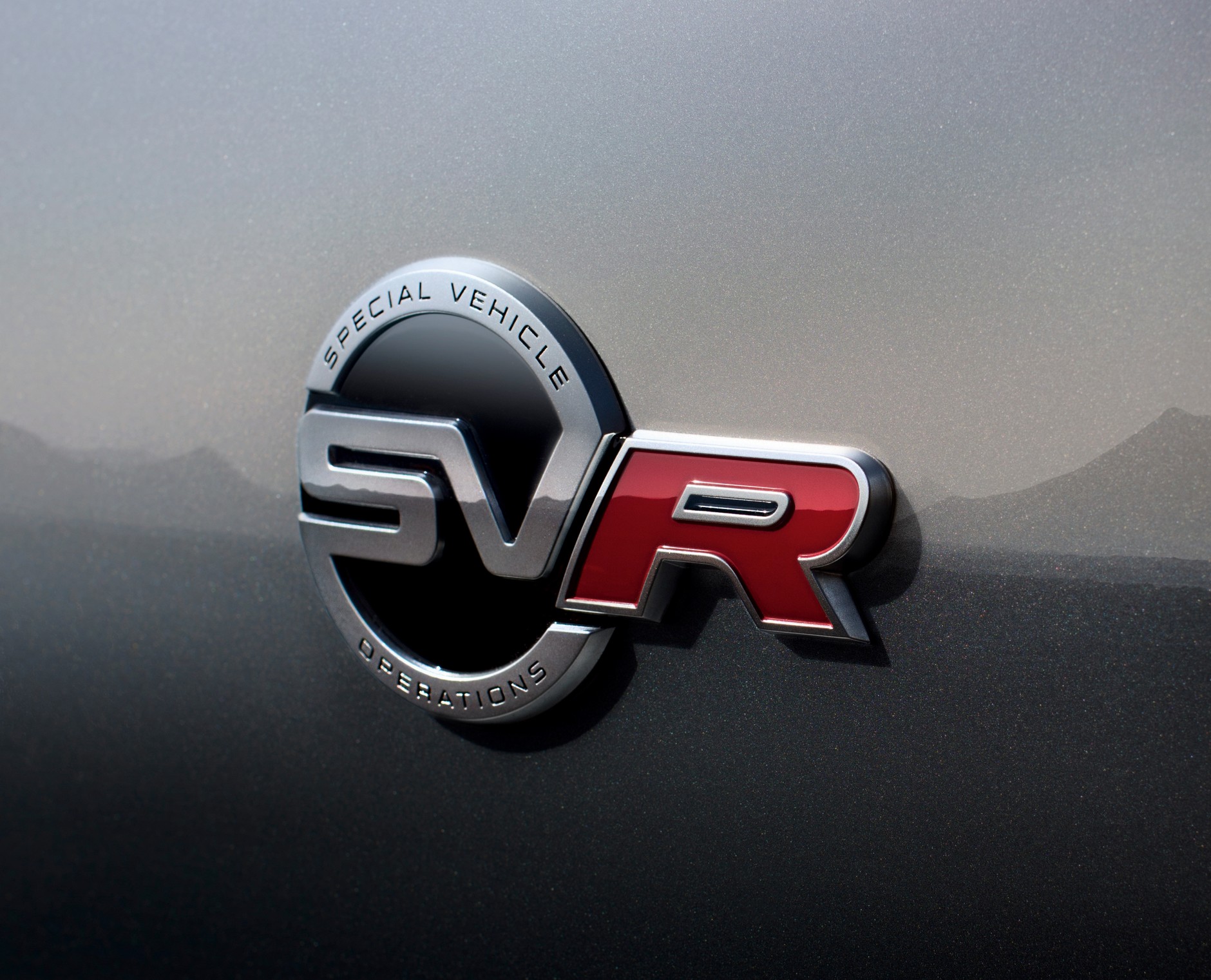 Jaguar F-Pace SVR