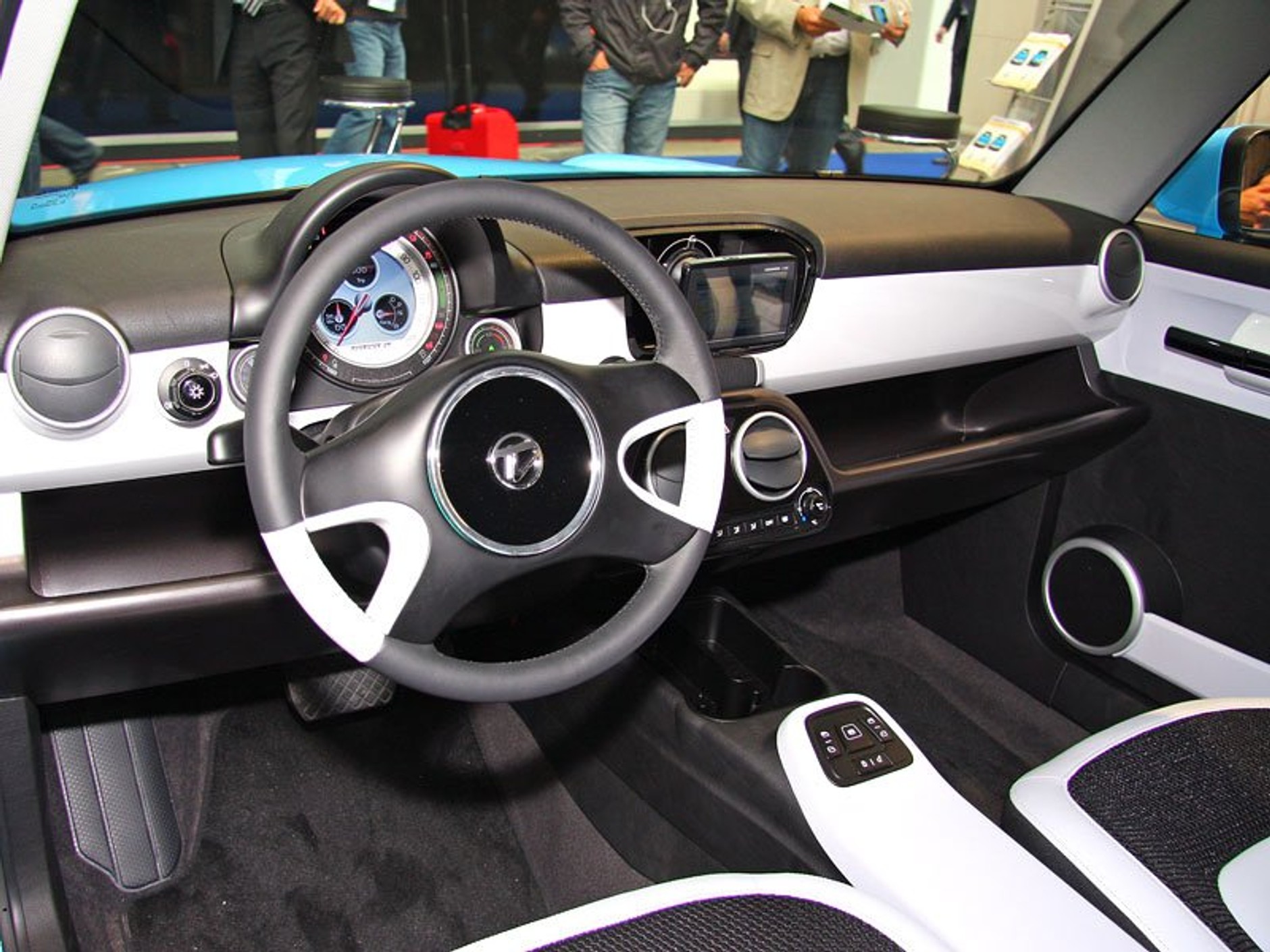 Trabant - Samochód, który zburzył mur berliński