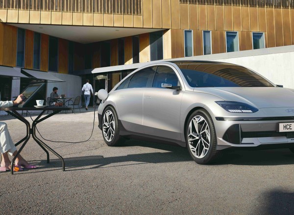 Hyundai Ioniq 6. Nawet 610 km zasięgu w bezpiecznym kokonie
