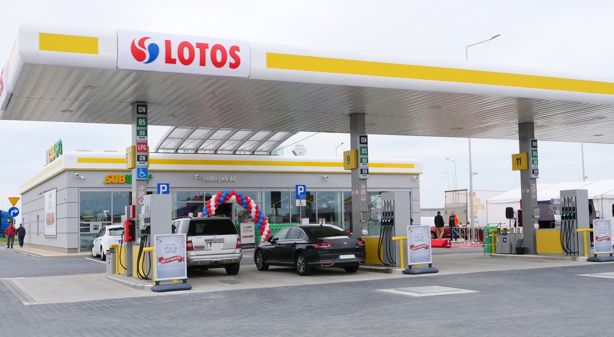 Promocja na paliwo na Lotosie. Rabaty jak na Orlenie, są też warunki