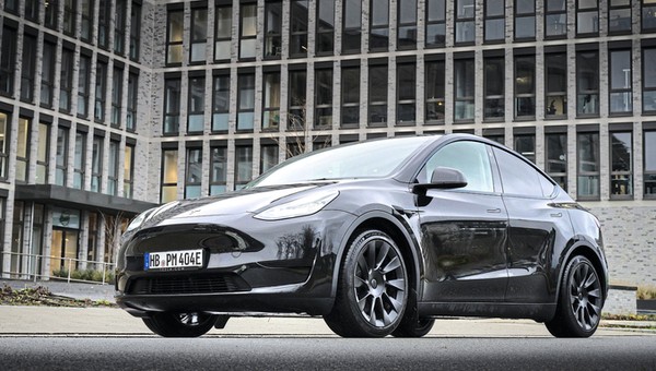 Używana Tesla model Y