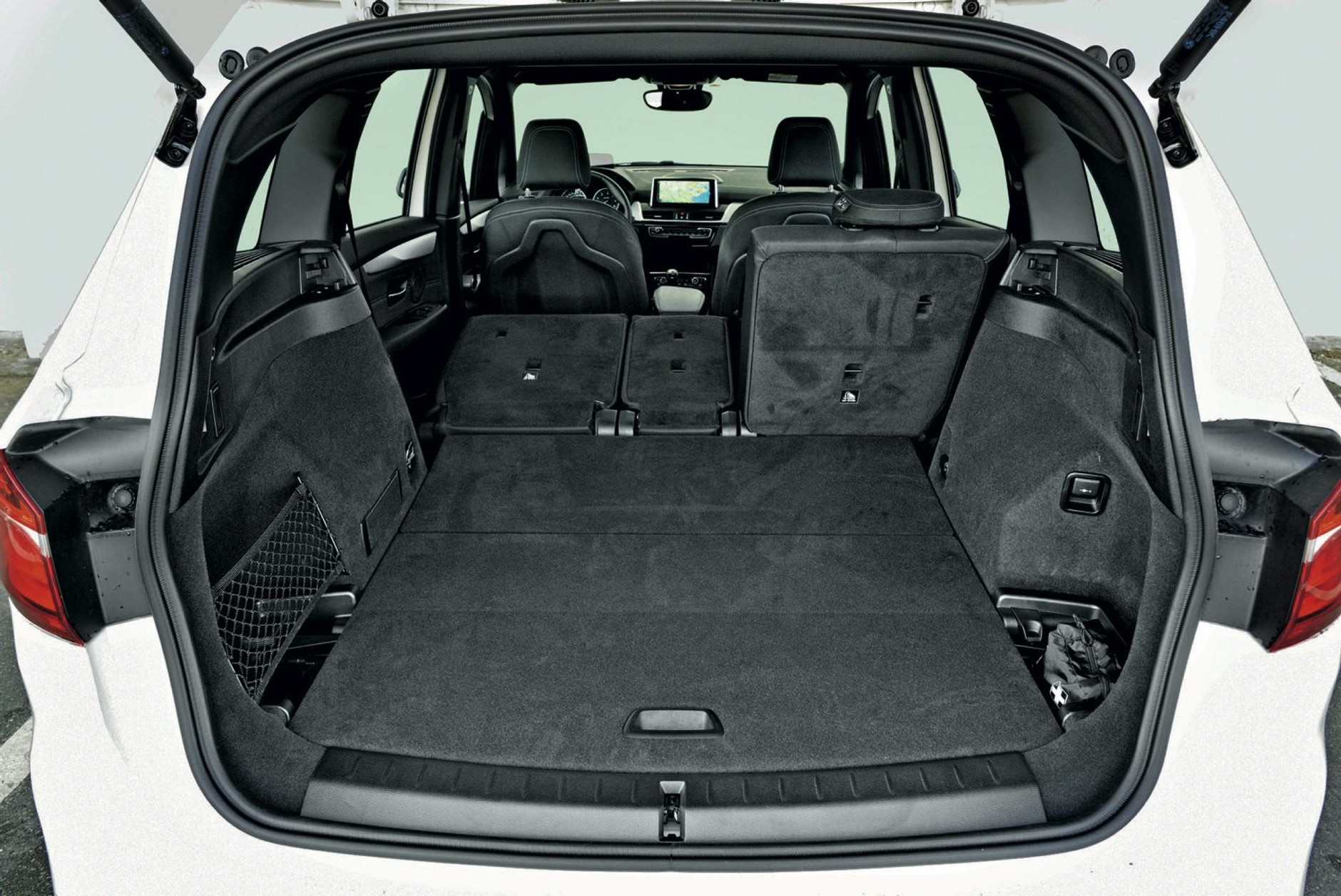 Król vanów pilnie poszukiwany: nowy VW Touran kontra BMW 216d Gran Tourer, Ford Grand C-Max, Opel Zafira Tourer