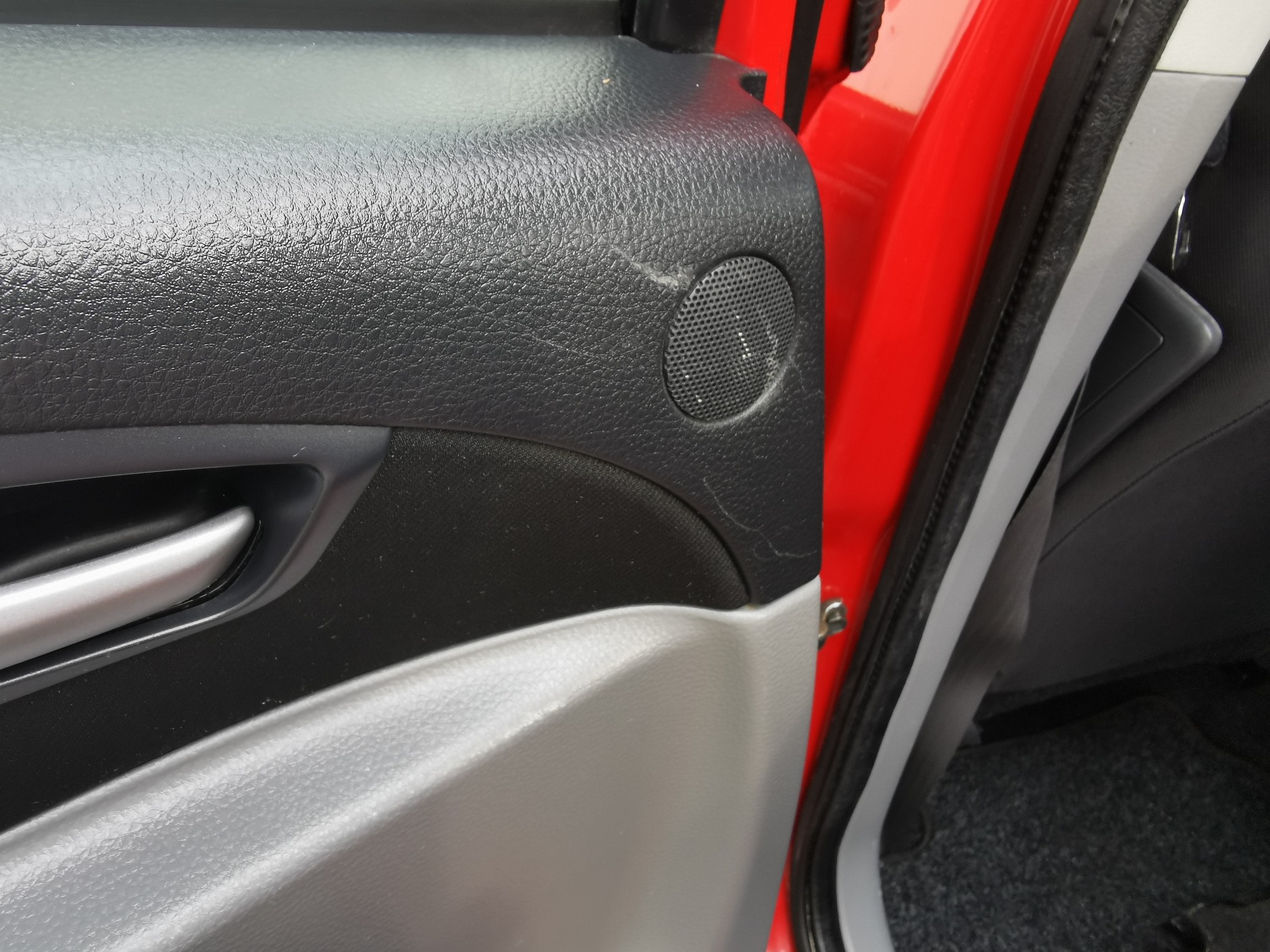 Suzuki SX4 z ogłoszenia: rocznik 2012, 190 tys. km przebiegu, napęd 4x4