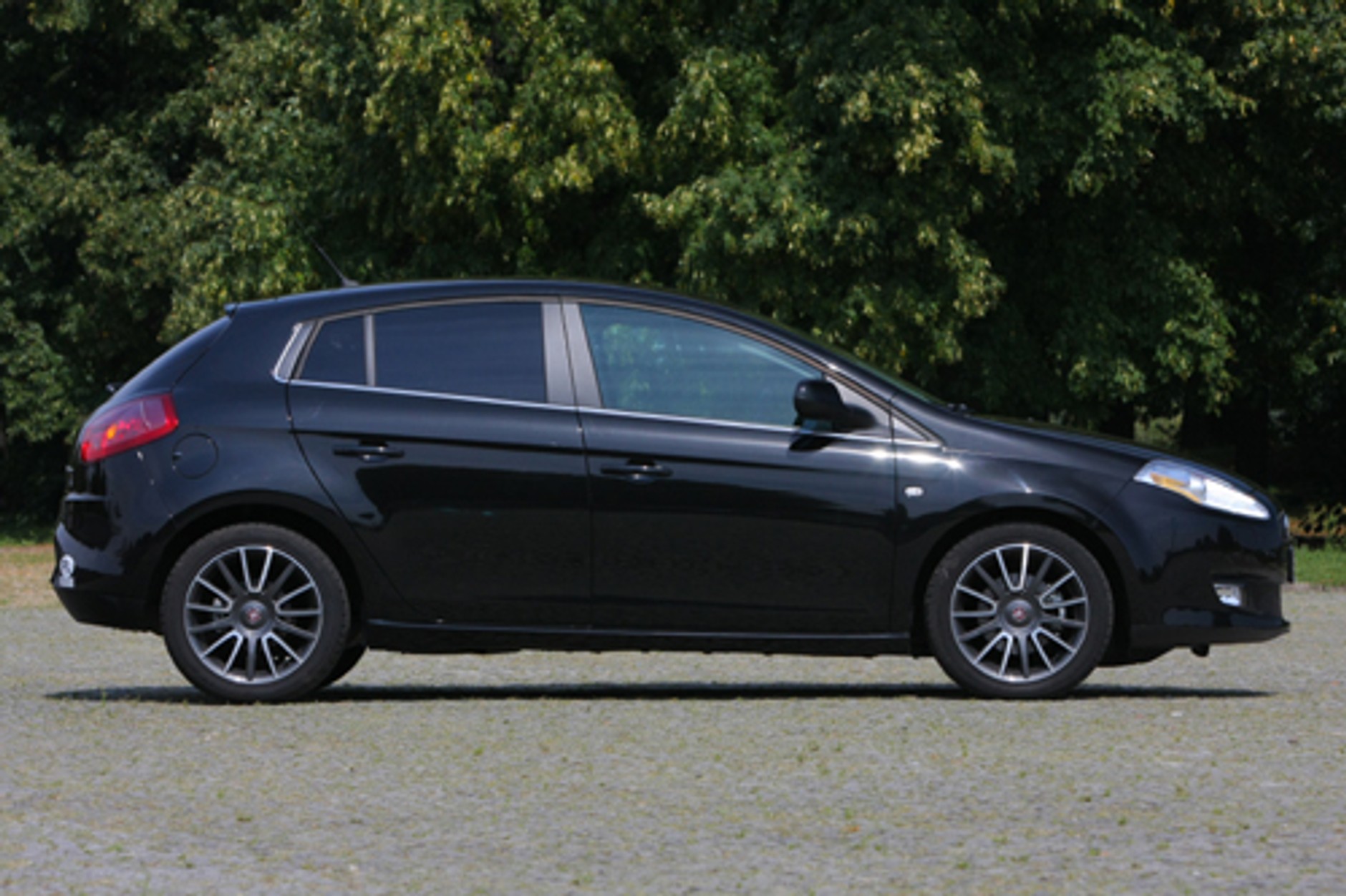 Fiat Bravo kontra Peugeot 308 oraz Ford Focus - Trzy kompaktowe sposoby na szpan