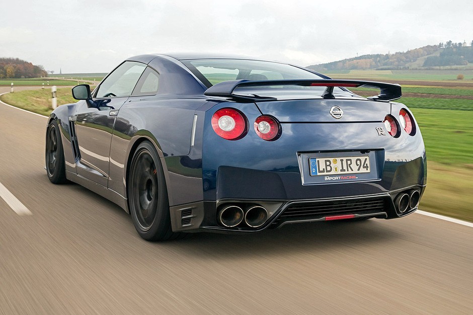 Nissan GT-R