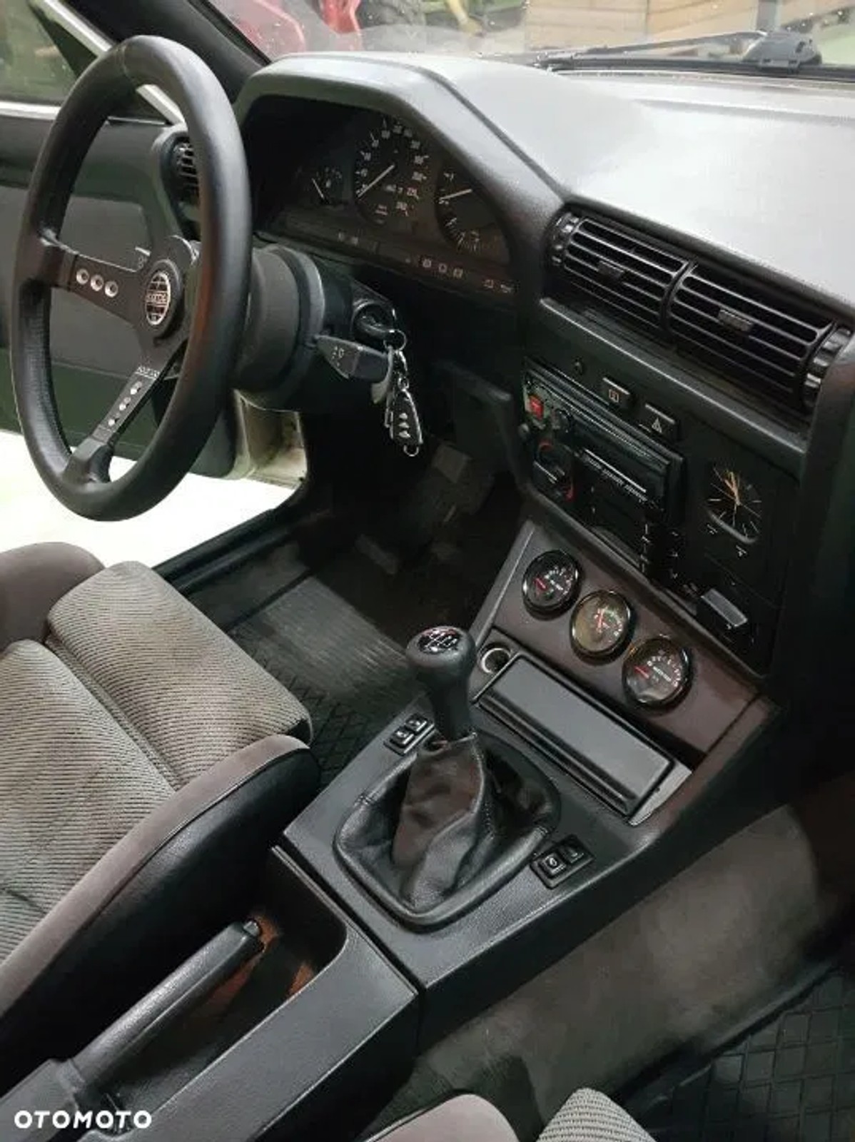 Marcin Prokop sprzedaje BMW E30