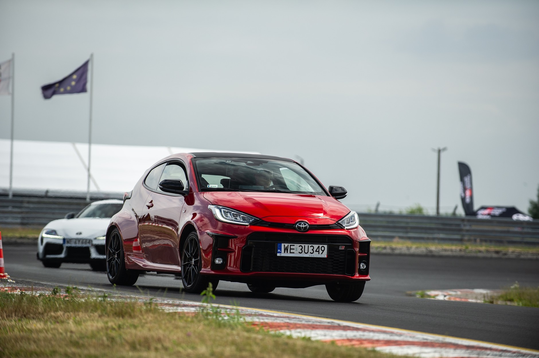 Toyoty linii GR i GR SPORT