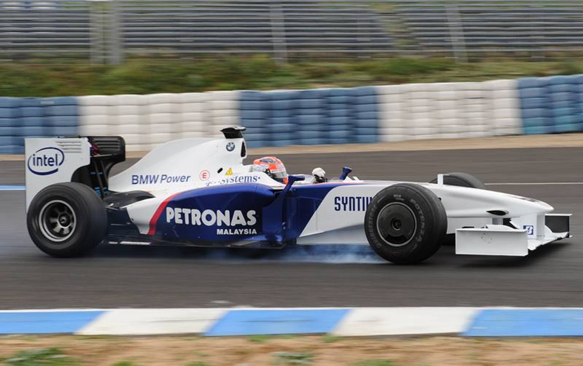 Formuła 1: fotogaleria z testów przed sezonem 2009