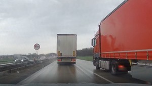 Kierowcy ciężarówek nagminnie łamią ten zakaz. Inspektorzy ITD wystawiali mandaty