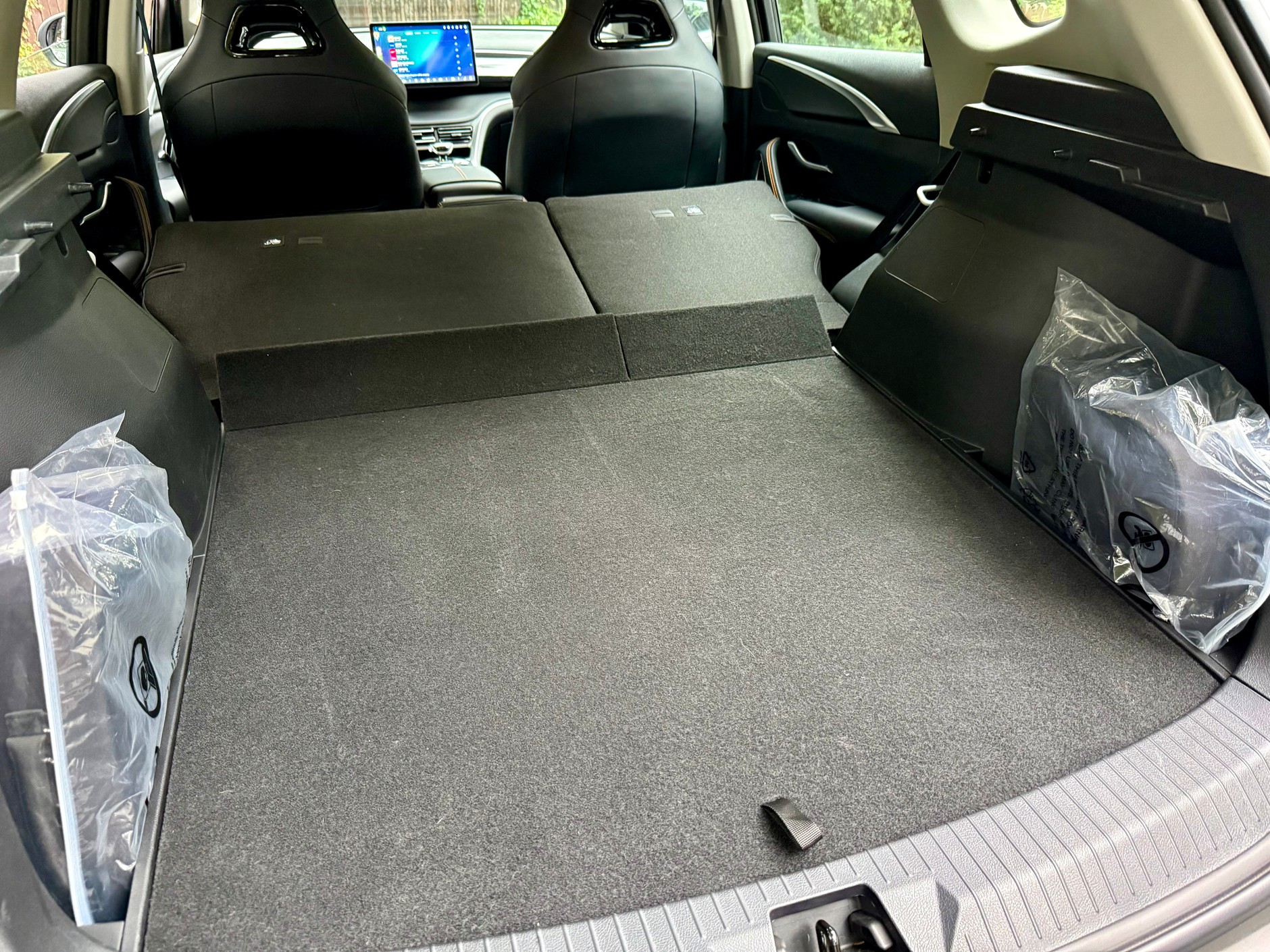 BYD Sealion 5