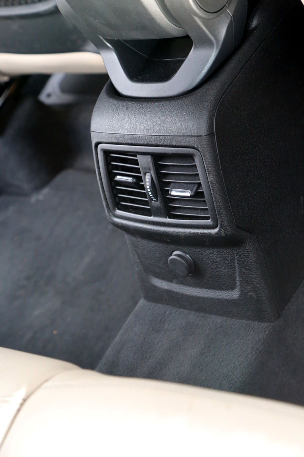 BMW X1 xDrive 25i - ma coś z vana