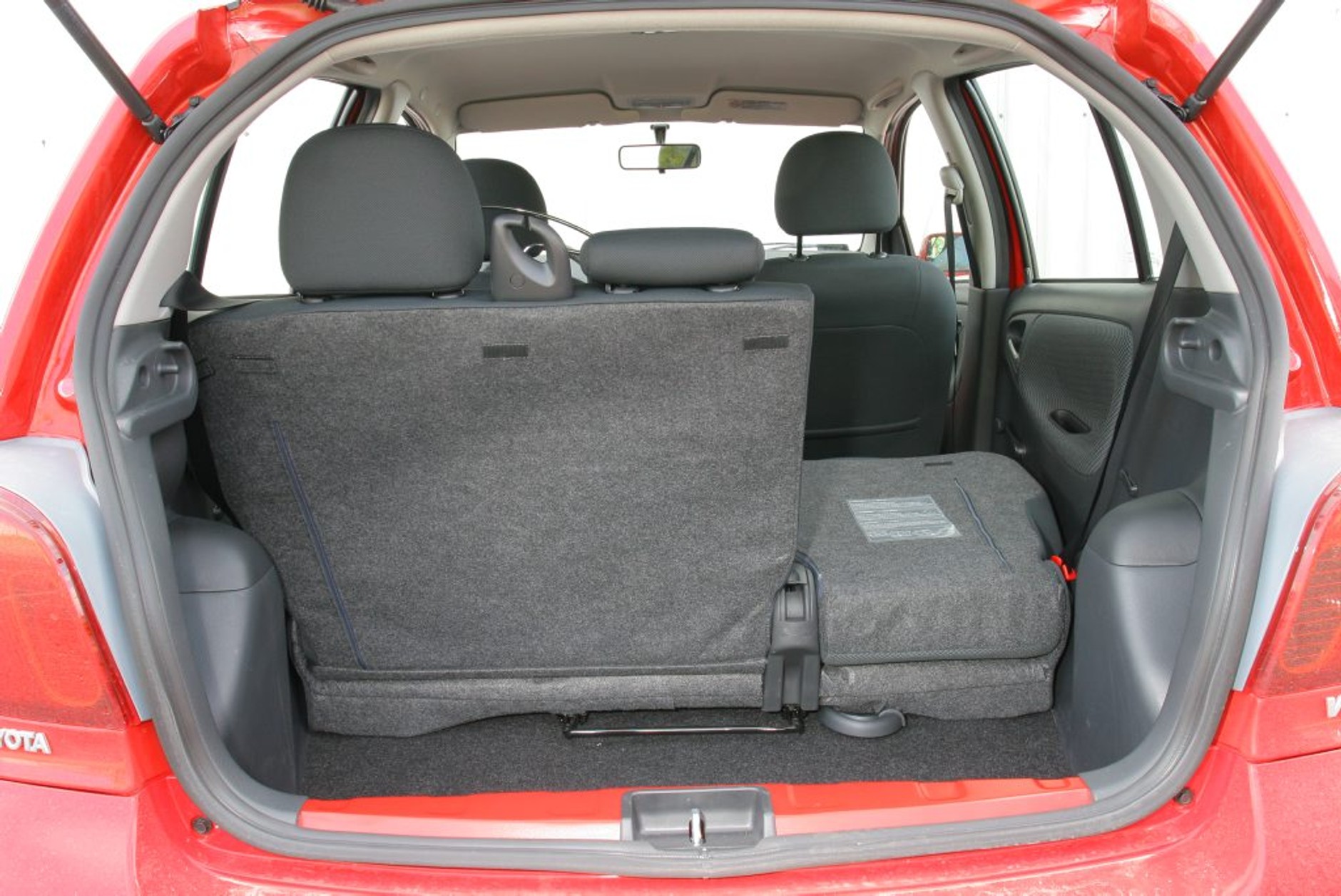 Toyota Yaris – bagażnik