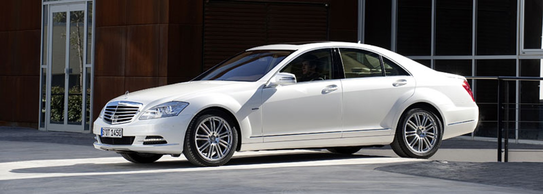 Mercedes-Benz S po faceliftingu – dane techniczne, ceny w Niemczech, duża fotogaleria