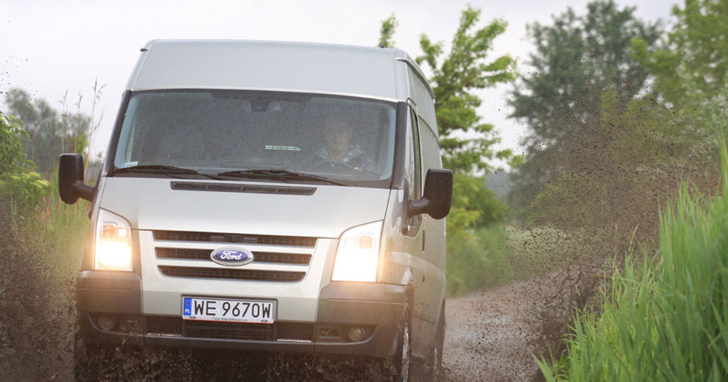 Ford Transit 350L AWD - Stworzony do ciężkiej roboty