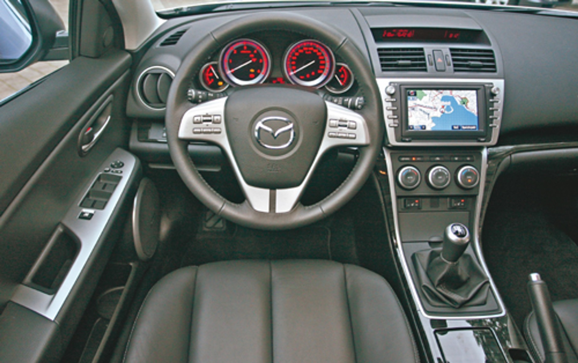 Nowa Mazda 6 Kombi - Po prostu kombi!