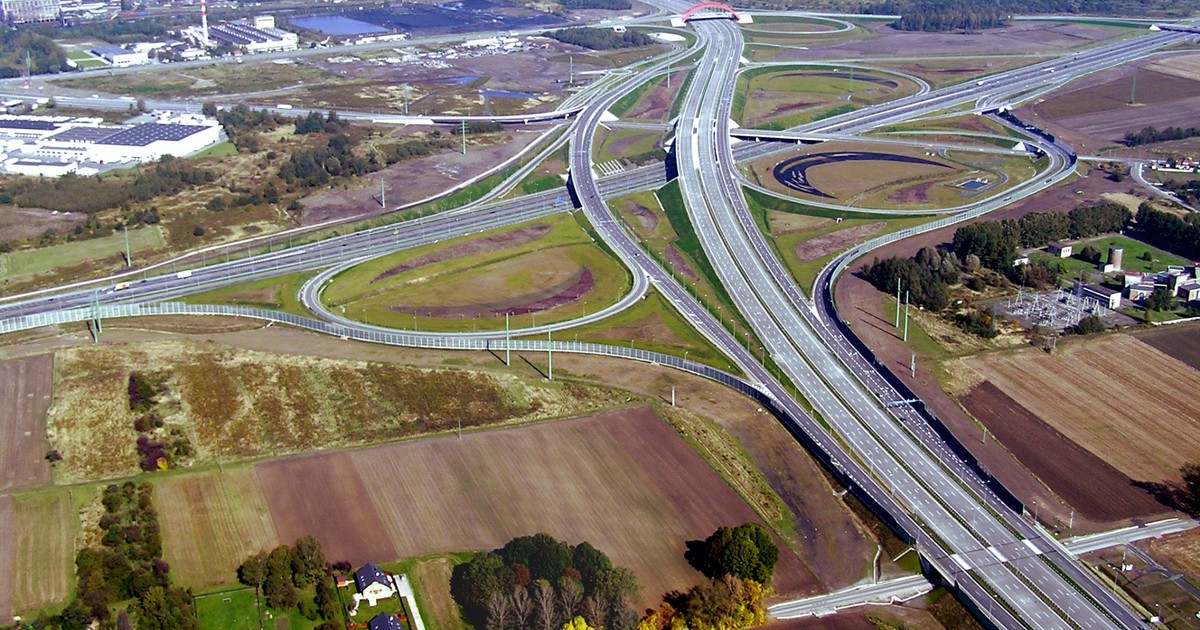 Superwęzeł autostradowy Gliwice-Sośnica po ukończeniu budowy w 2010 r.