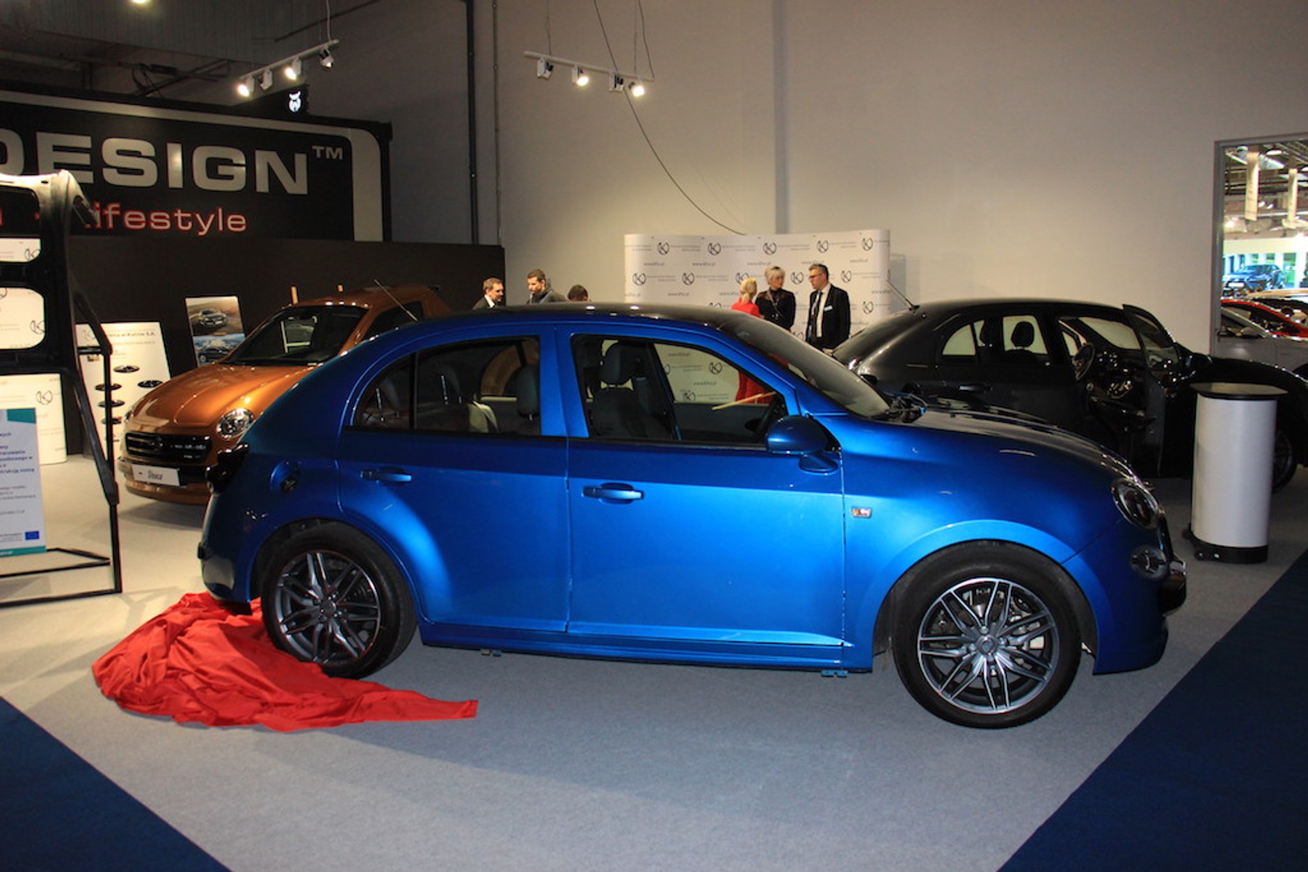 Vosco S106 wzorowane na Syrenie