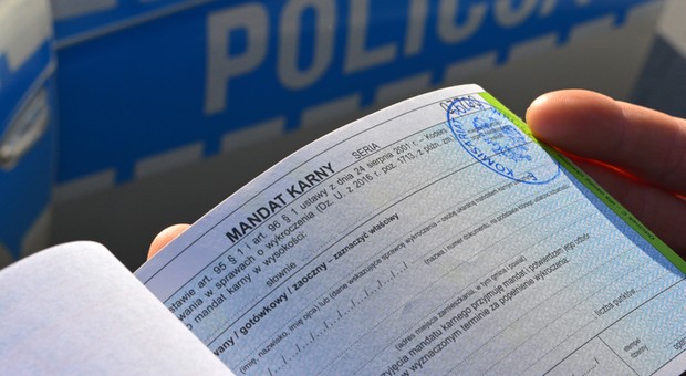 Na odcinku 300 metrów uzbierał 40 punktów karnych. Kwota mandatu też robi wrażenie