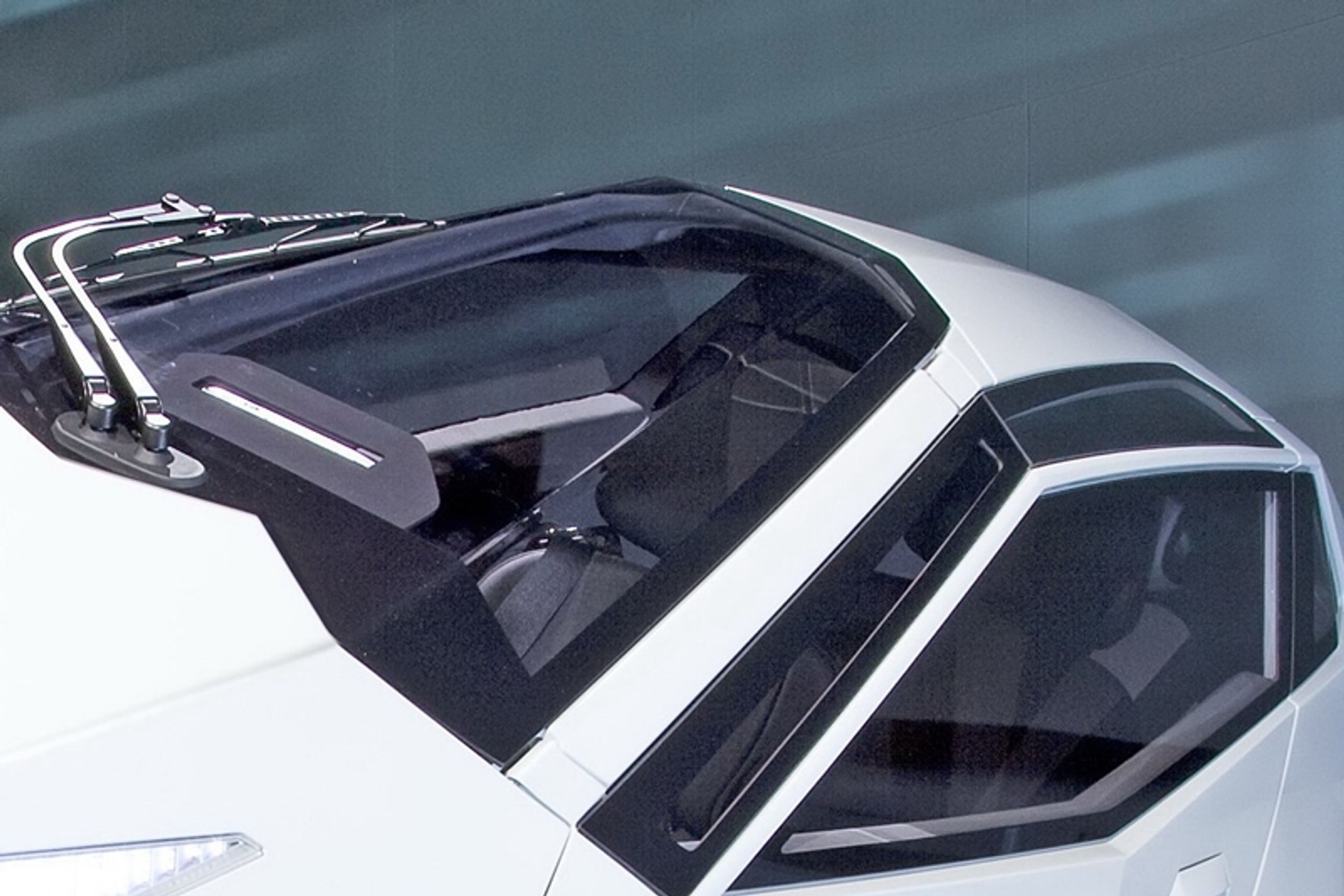 BMW Simple – motocykl do driftu