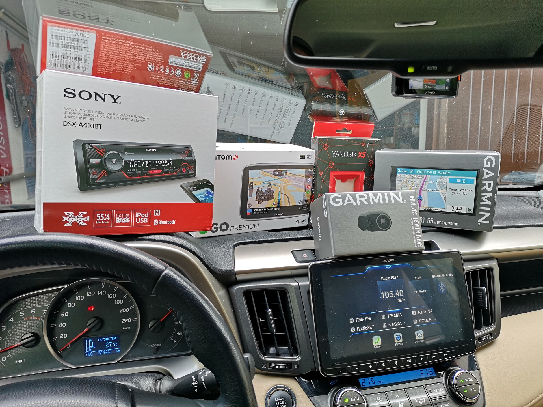 Elektroniczne gadżety do auta