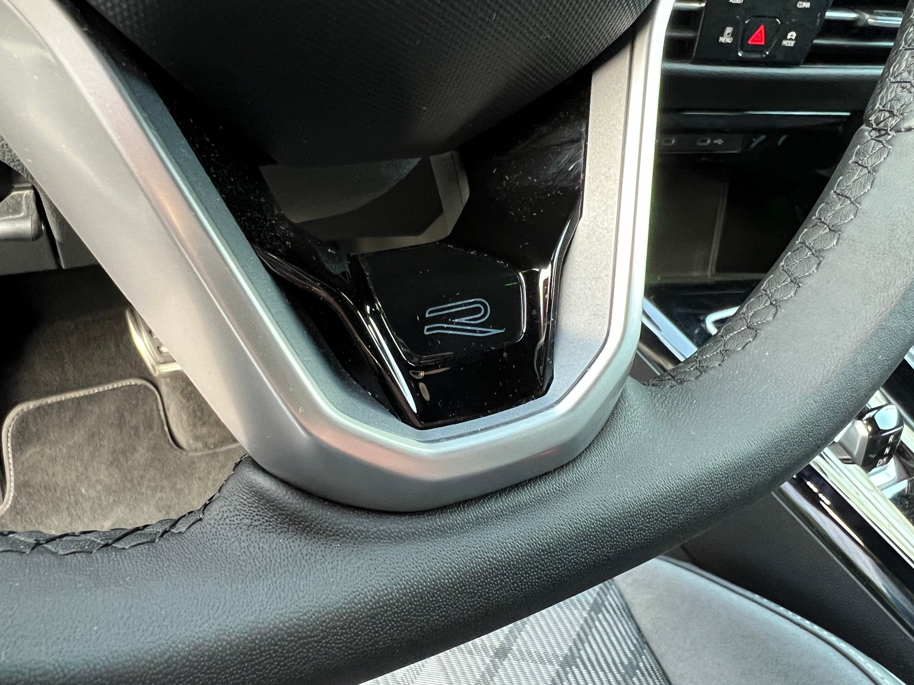 Volkswagen Golf 1.5 eTSI EVO mHEV (2024)