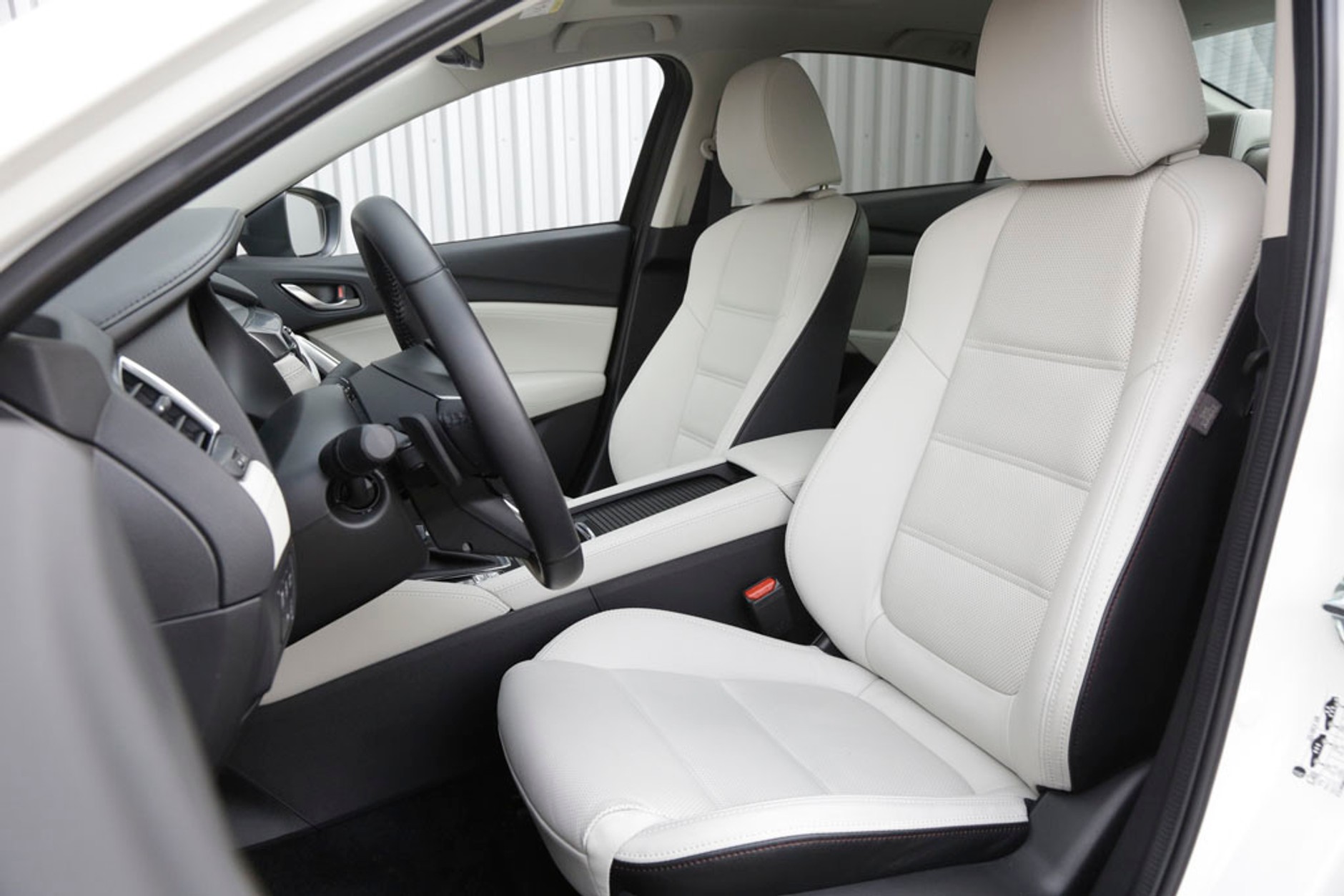 Mazda 6 2.5 Skyactiv-G - aż się prosi o tylny napęd!