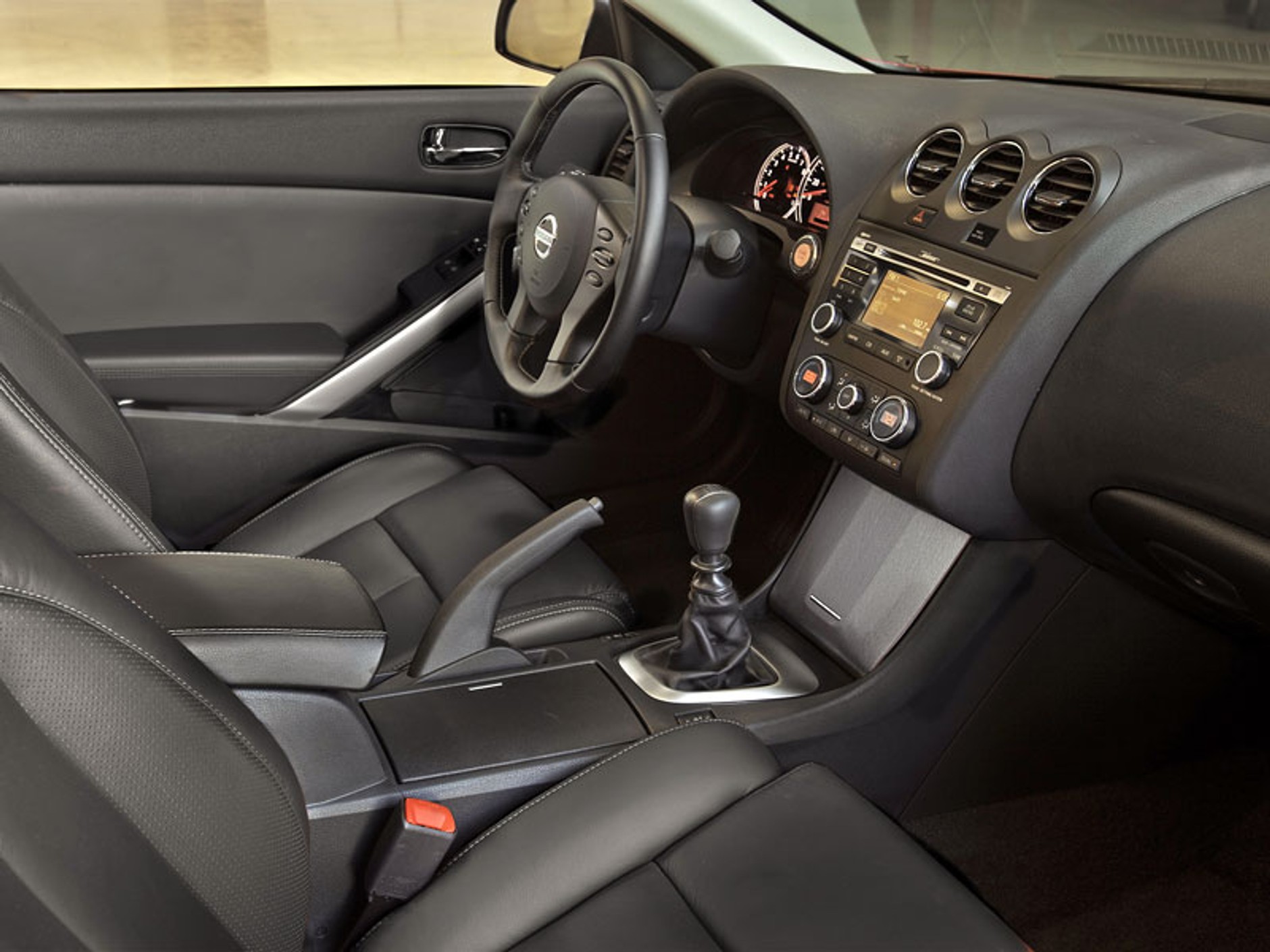 Nissan Altima 2010: amerykański facelifting na rok 2010