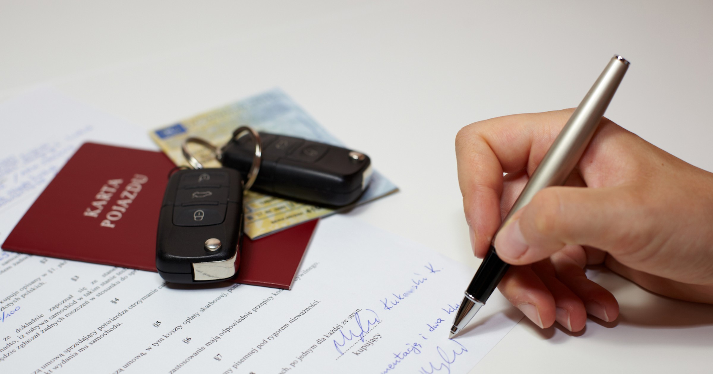 „Przeterminowana” umowa podczas rejestracji pojazdu ma wiązać się z karą: 1000 zł