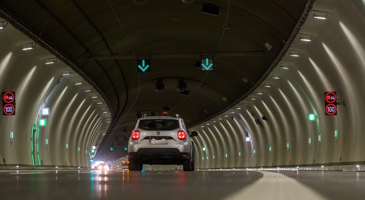 Tunel na Zakopiance ma coś wspólnego z wieżą Eiffla. Jest nawet lepszy
