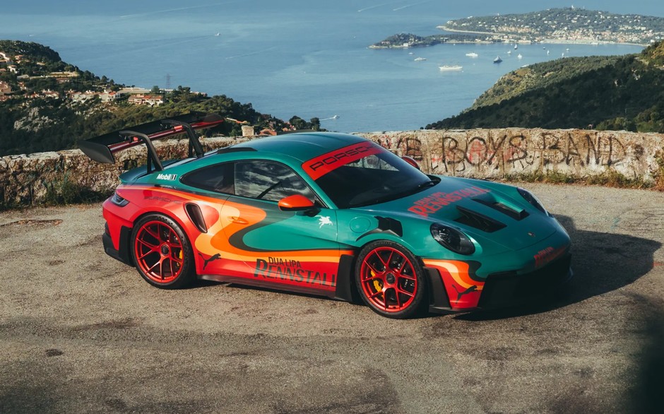 Porsche 911 GT3 zaprojektowane przez Dua Lipę