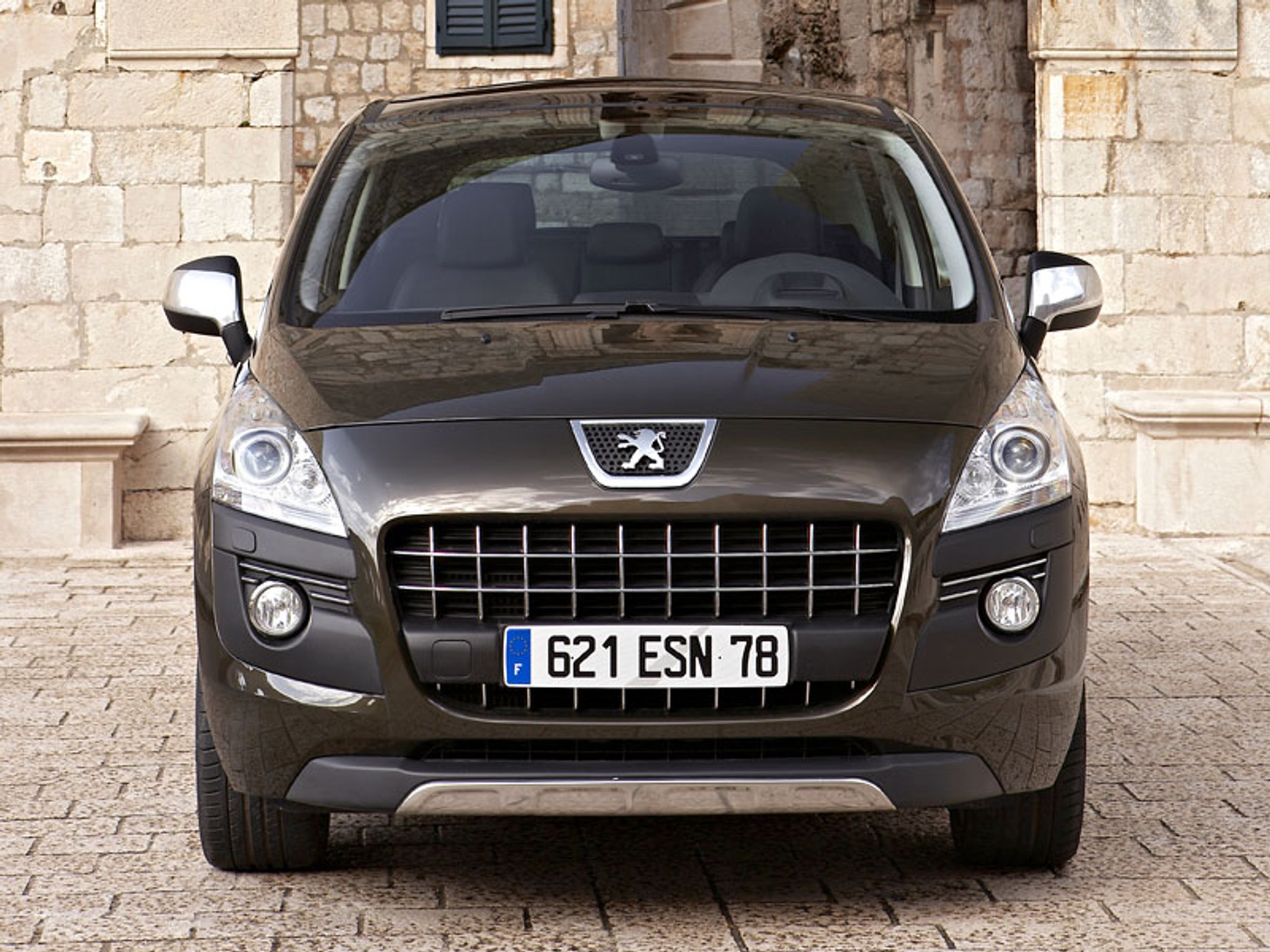 Peugeot 3008: trzy w jednym dla najbardziej wybrednych (ceny w Polsce)