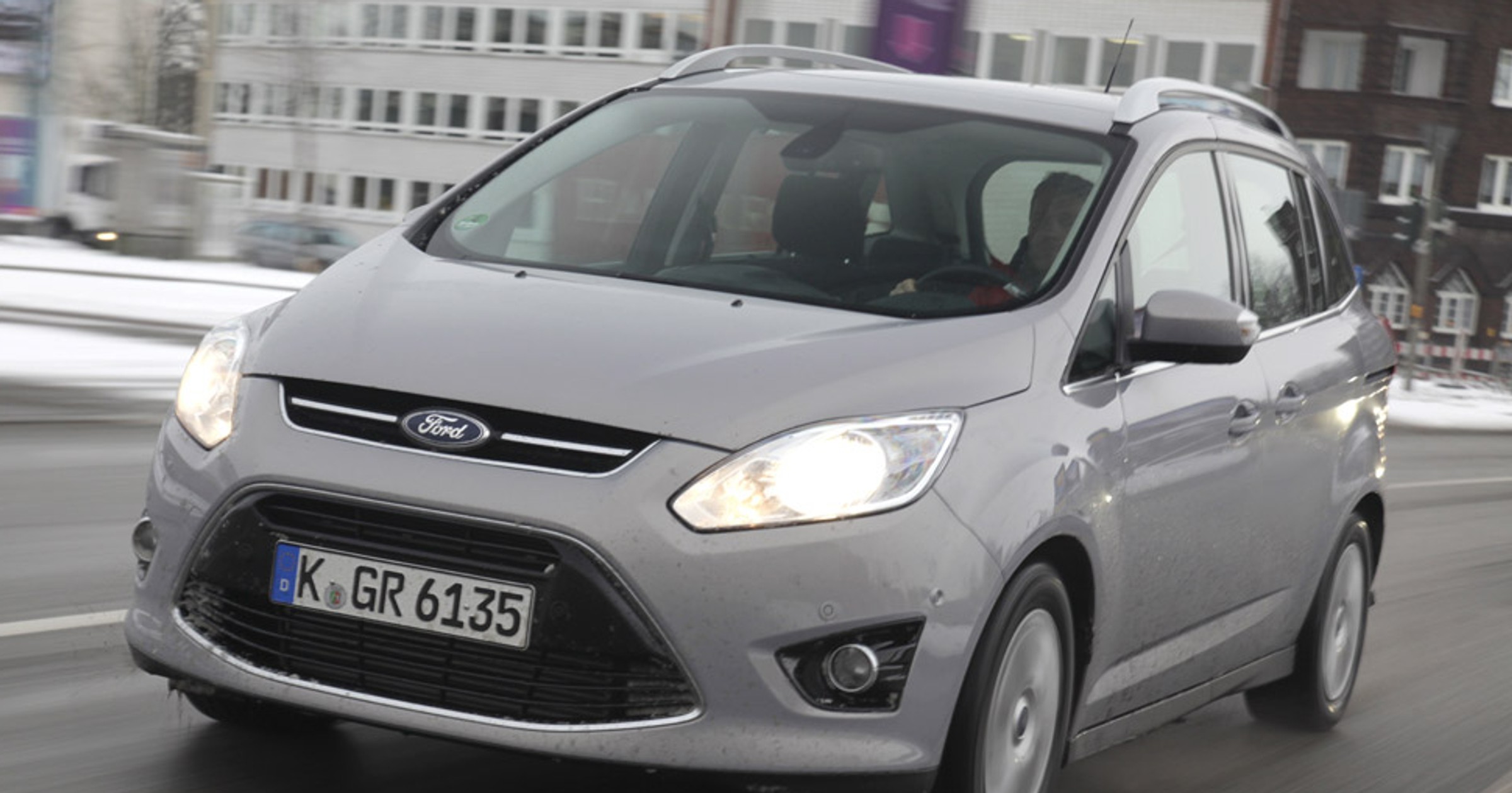 Ford Grand C-Max: kompaktowy van dla dużej rodziny