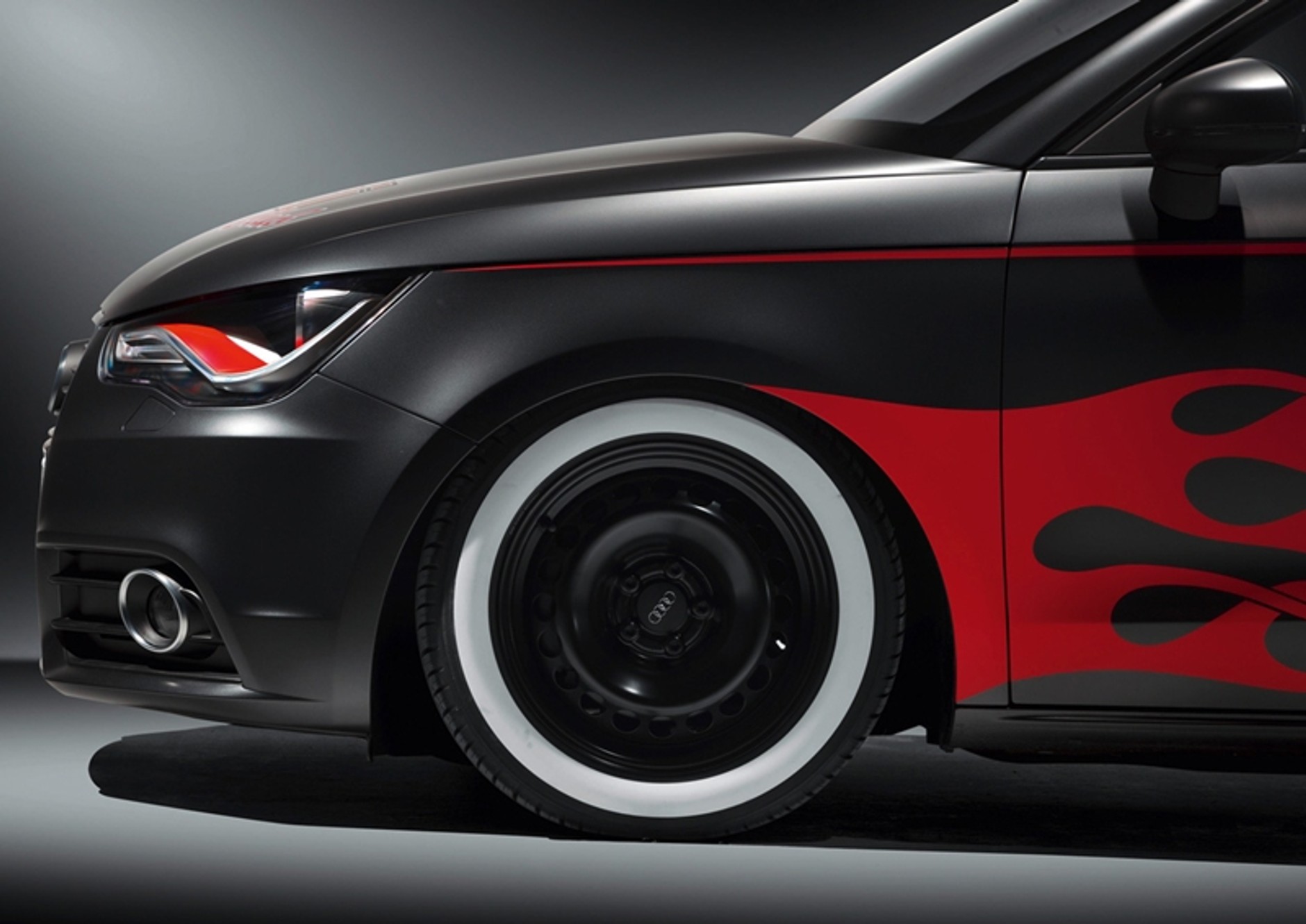 Audi A1 fajnie oblepione. Co na to Justin Timberlake?